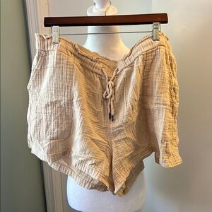 Gap Beige Crinkled Drawstring Shorts